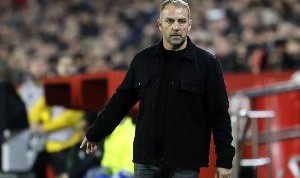 弗里克：要保持积极心态，在比赛减少一场的情况下我们又多了1分