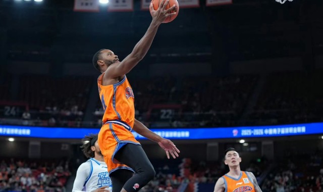 开云官网-CBA最新消息！曝上海男篮裁掉弗格，赵继伟正式复出