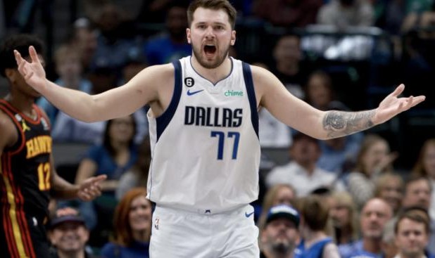 开云体育-孤星带队行不通？交易截止日前东契奇表达补强诉求